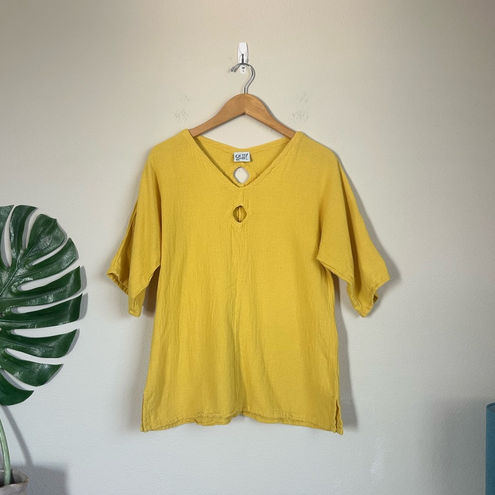 Oh My Gauze! Mustard Yellow Keyhole Short Sleeve Gauze Top